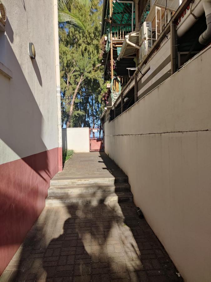 Ashiana Oceanside Apartment Flic-en-Flacq Exterior foto
